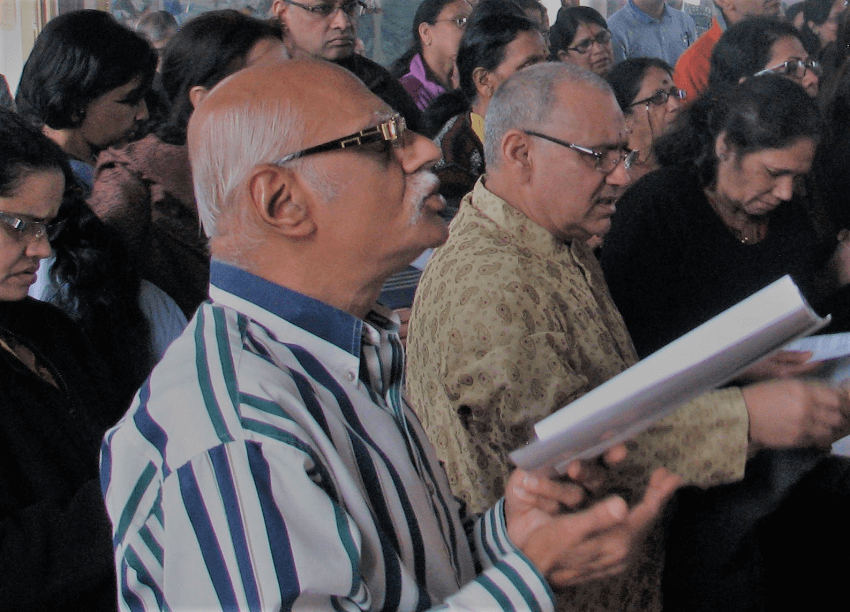 Devotees at Arathi